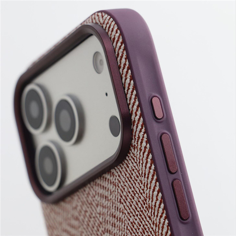 Роскошный технологичный чехол  – обзор и цена Tech Accessories Hard Case
